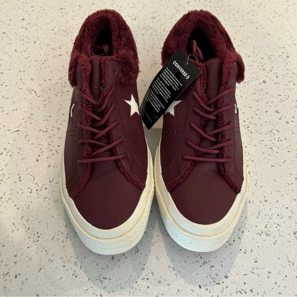 NIB Converse Size 5.5 One Star Oxford Sneakers Burgundy Maroon Fur - Picture 4 of 8